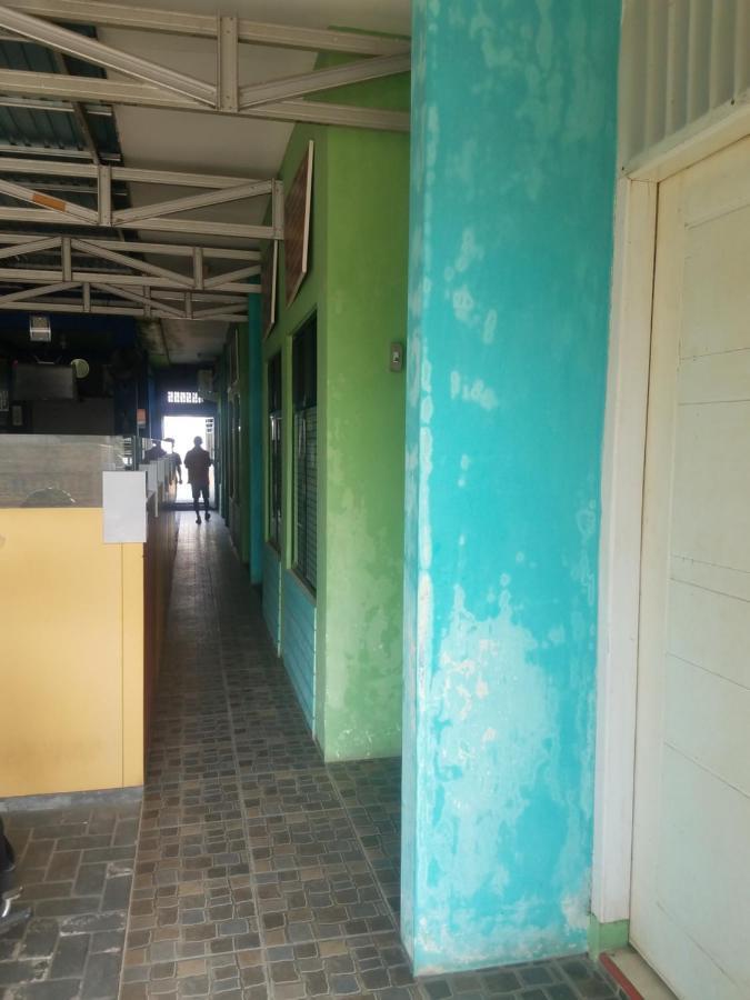 Cendrawasih Syariah Homestay Bandar Lampung Exterior foto